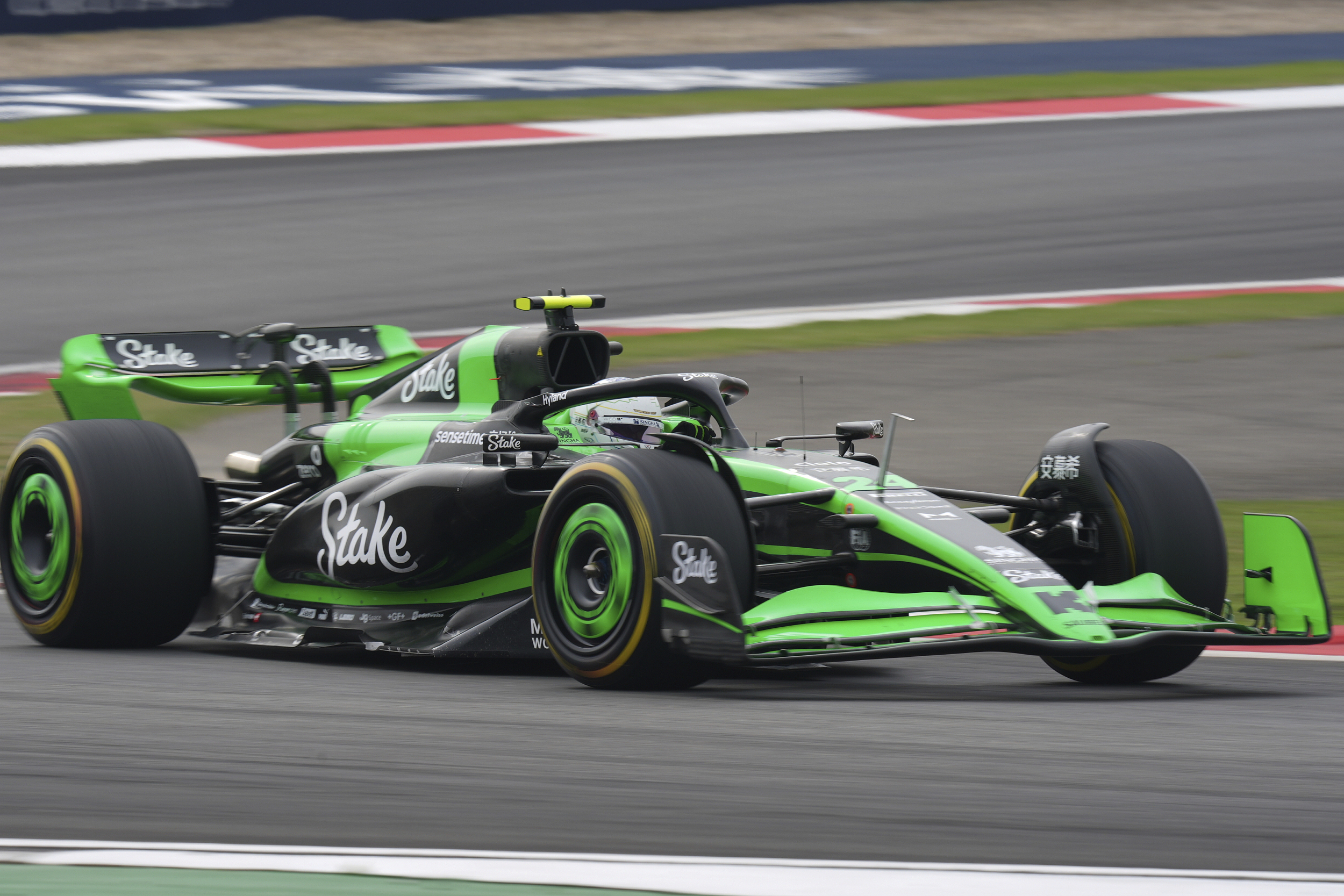 开云体育-包含哈斯车队碾压梅赛德斯，周冠宇点燃赛场的词条