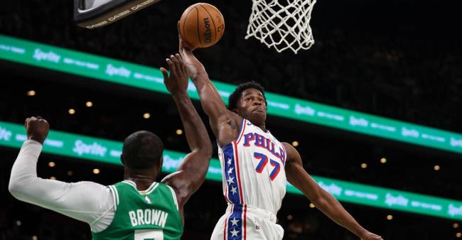 勇士险胜凯尔特人,保罗关键制胜 勇士险胜凯尔特人,保罗关键制胜