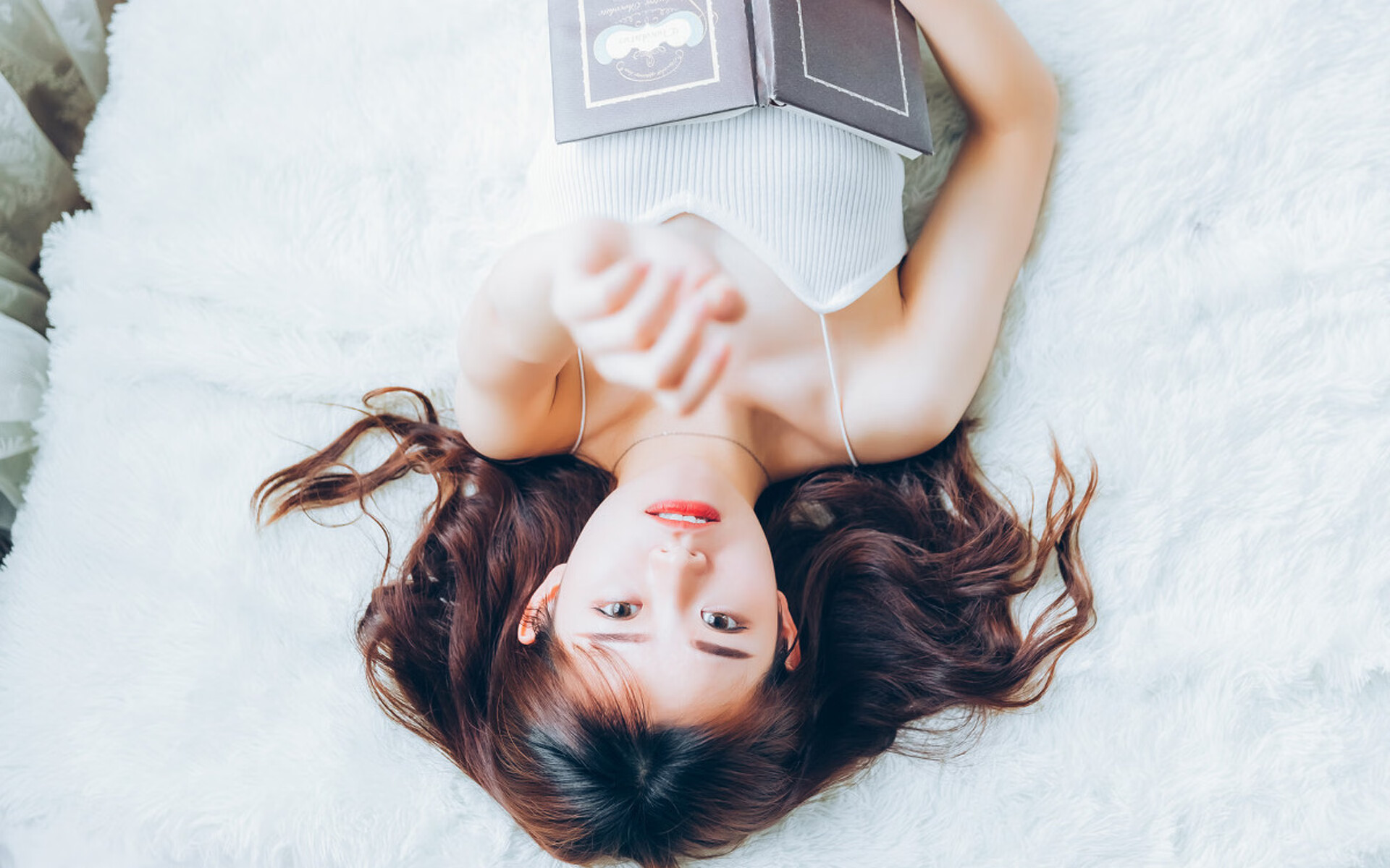 北欧神话再临，冰岛火山脚下的史诗逆转，伊布化身维京战神