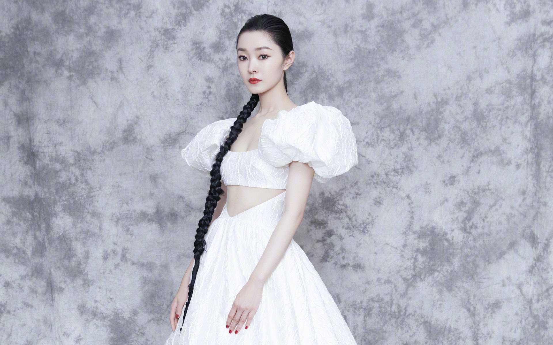 无声轰鸣，德甲争冠夜，加维的高能输出如何撕裂寂静战场